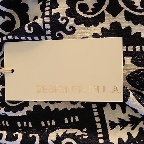 NWT Shol Los Angeles Black & White Boho Peasant Blouse Short Sleeve M - Picture 10 of 11